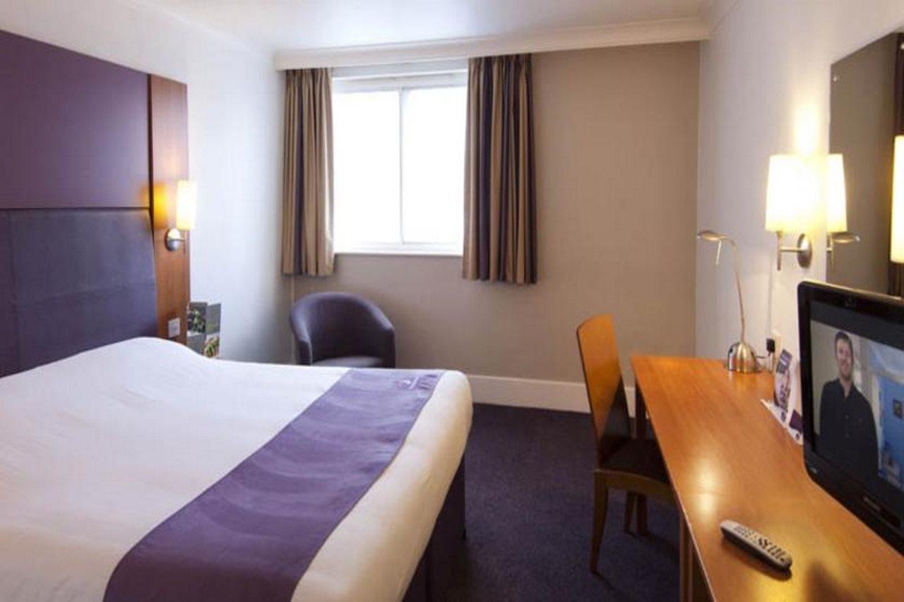 Premier Inn Milton Keynes Central Εξωτερικό φωτογραφία